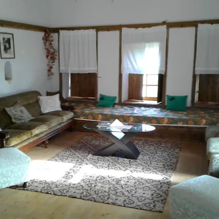 Village Cottages Bakuli *