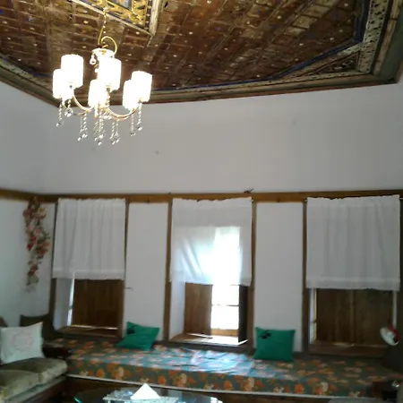 公寓 Village Cottages Bakuli Saraqinishte